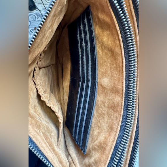 🛑SOLD🛑 Patricia Nash Black Leather Shoulder Bag with Chain Strap - Picture 8 of 15